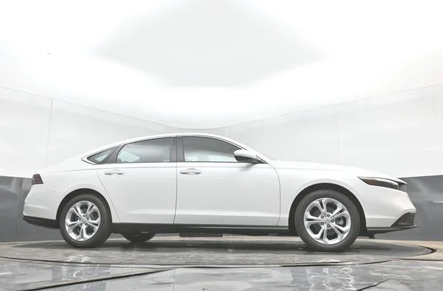 New 2026 Platinum White Pearl Honda LX image 49