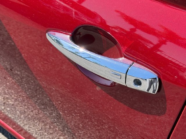 Used 2022 Red Nissan 2.5 SV image 10