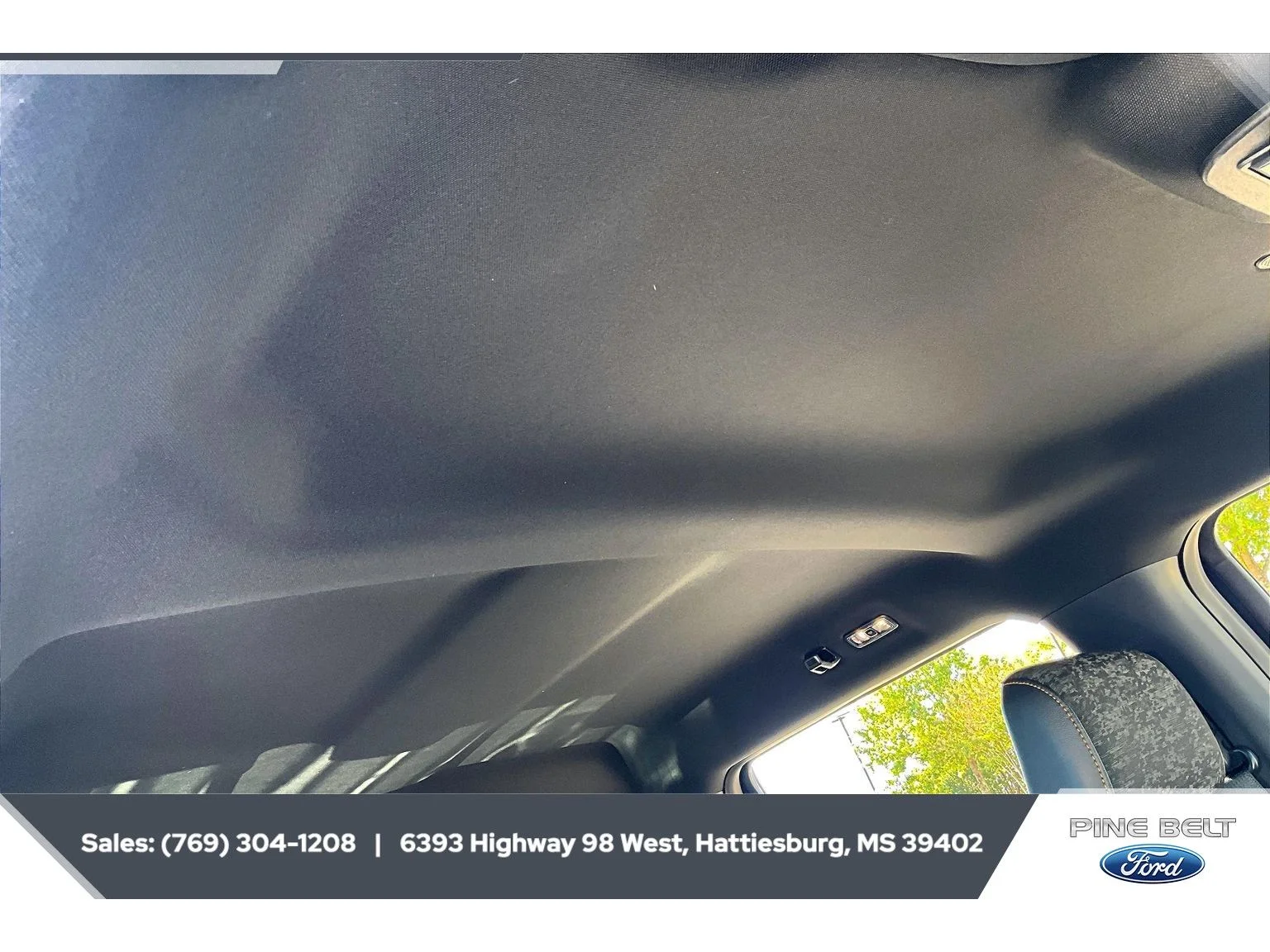 Used 2025 Agate Black Metallic Ford Tremor image 17