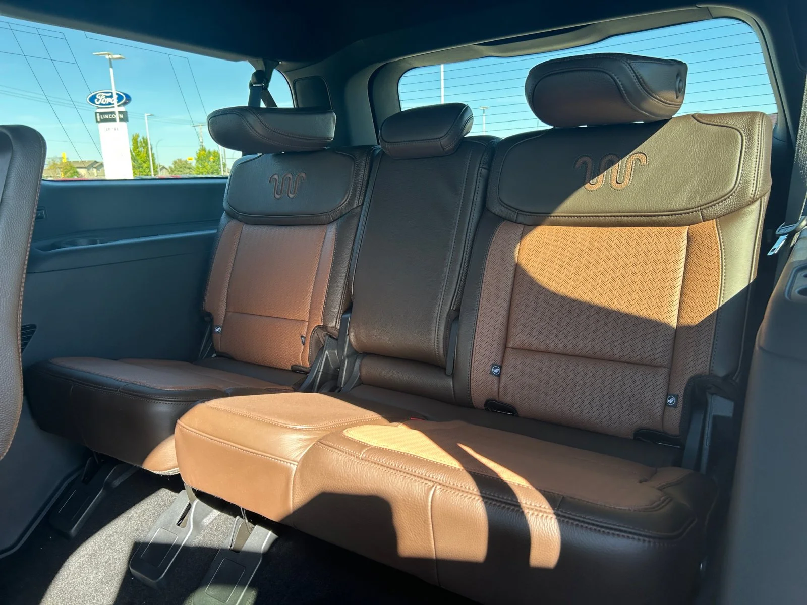 New 2027 Bronze Fire Metallic Tinted Clearcoat Ford King Ranch Max image 20