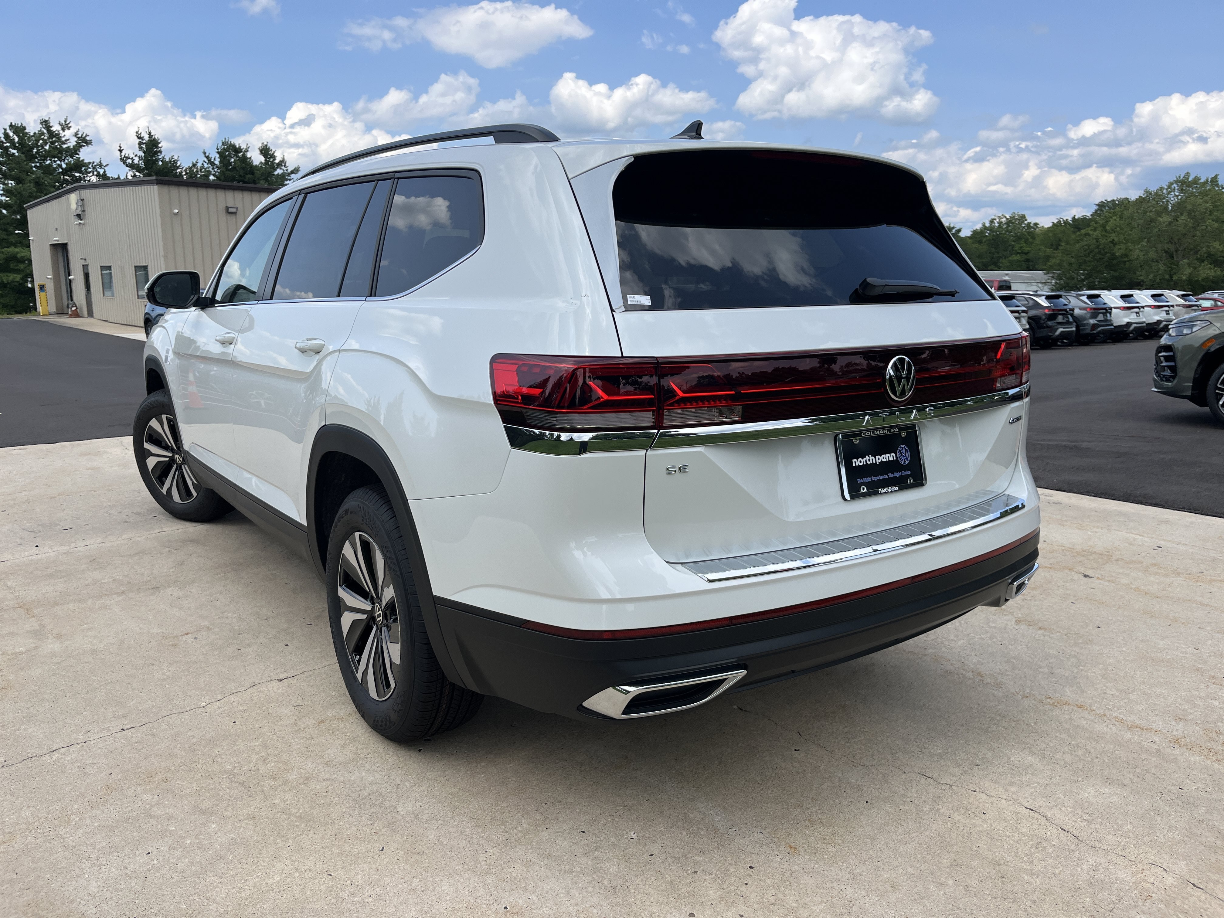 New 2026 Opal White Pearl Volkswagen 2.0T SE image 9