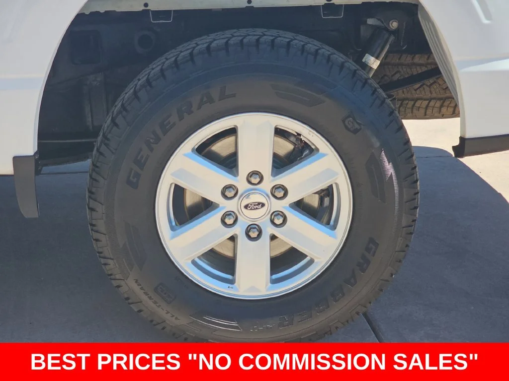 Used 2022 White Ford XLT image 36