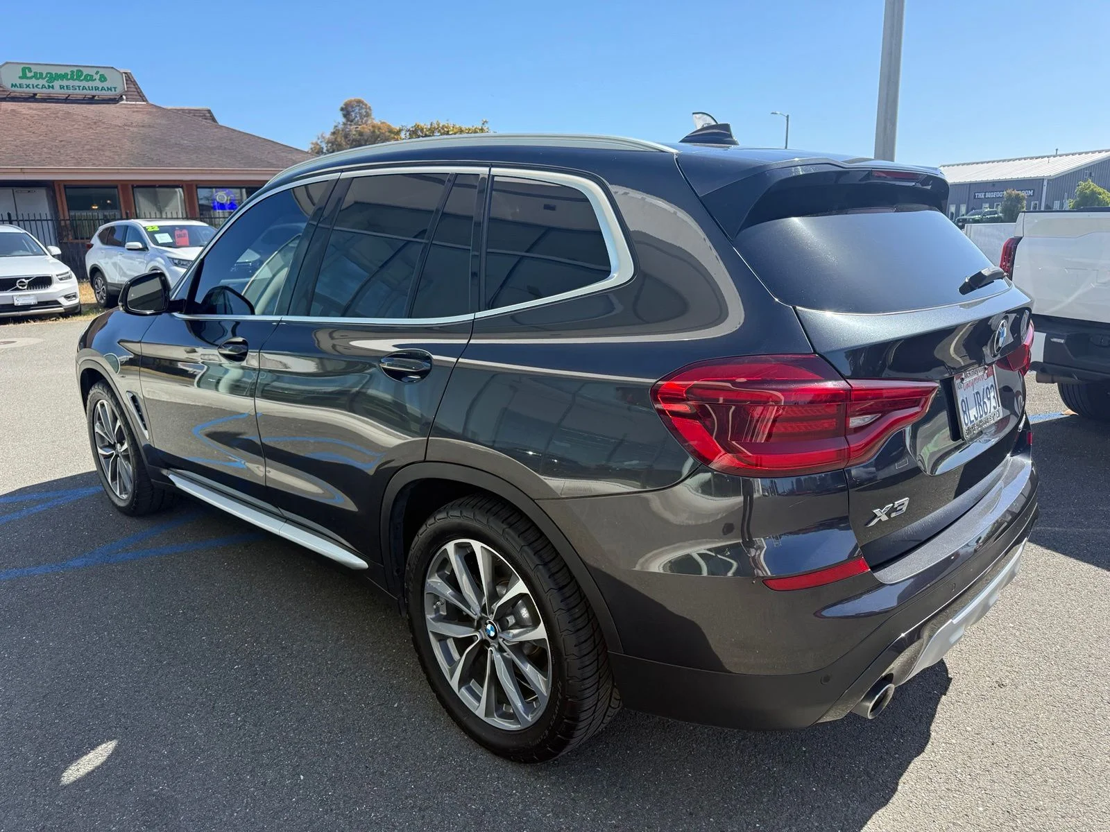 Used 2019 Gray BMW sDrive30i image 6