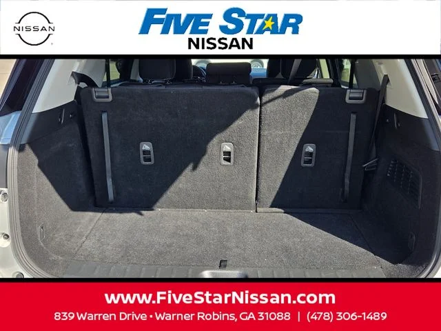 Used 2024 Silver Nissan S image 11