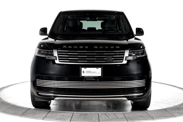 Used 2025 Santorini Black Metallic Land Rover SV image 9