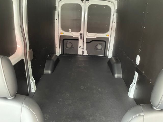 New 2026 Oxford White Ford Cargo Van image 25