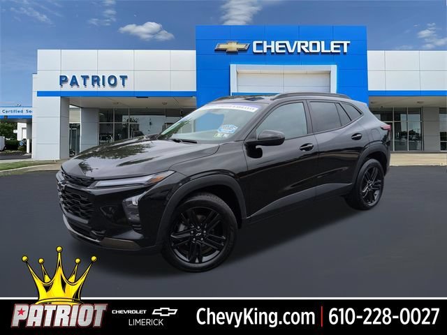 Used 2024 Mosaic Black Metallic Chevrolet ACTIV image 1
