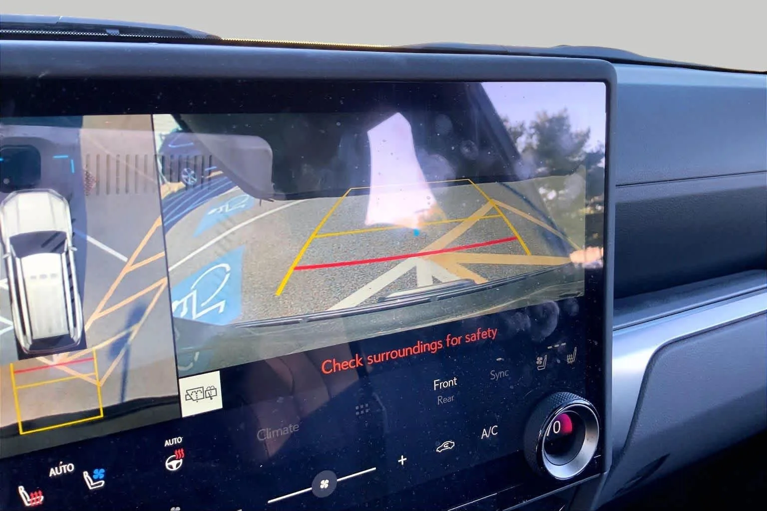 Certified Used 2024 CAVIAR Lexus Premium+ image 27