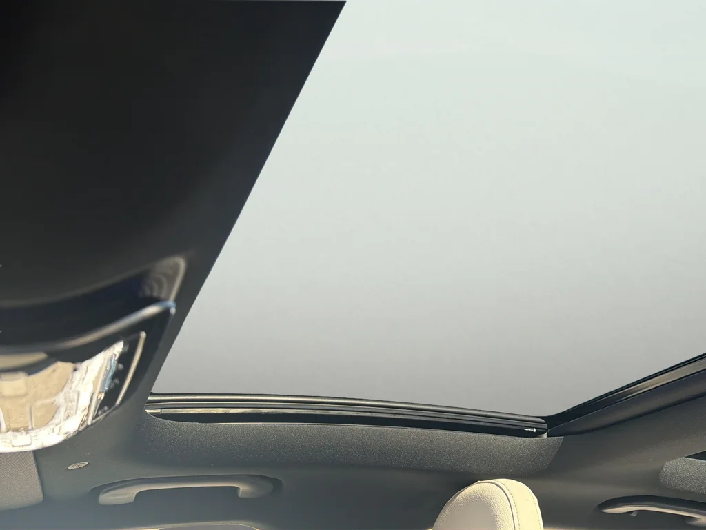 Used 2025 White Mercedes-Benz C 300 image 17