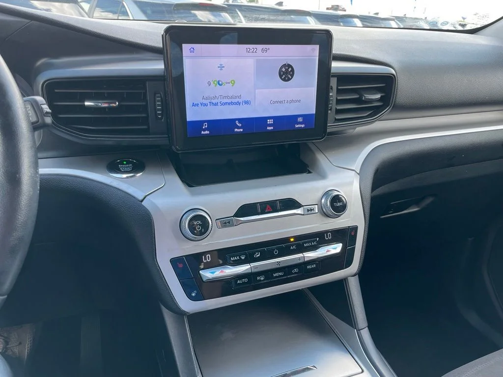 Used 2020 Silver Metallic Ford XLT image 11