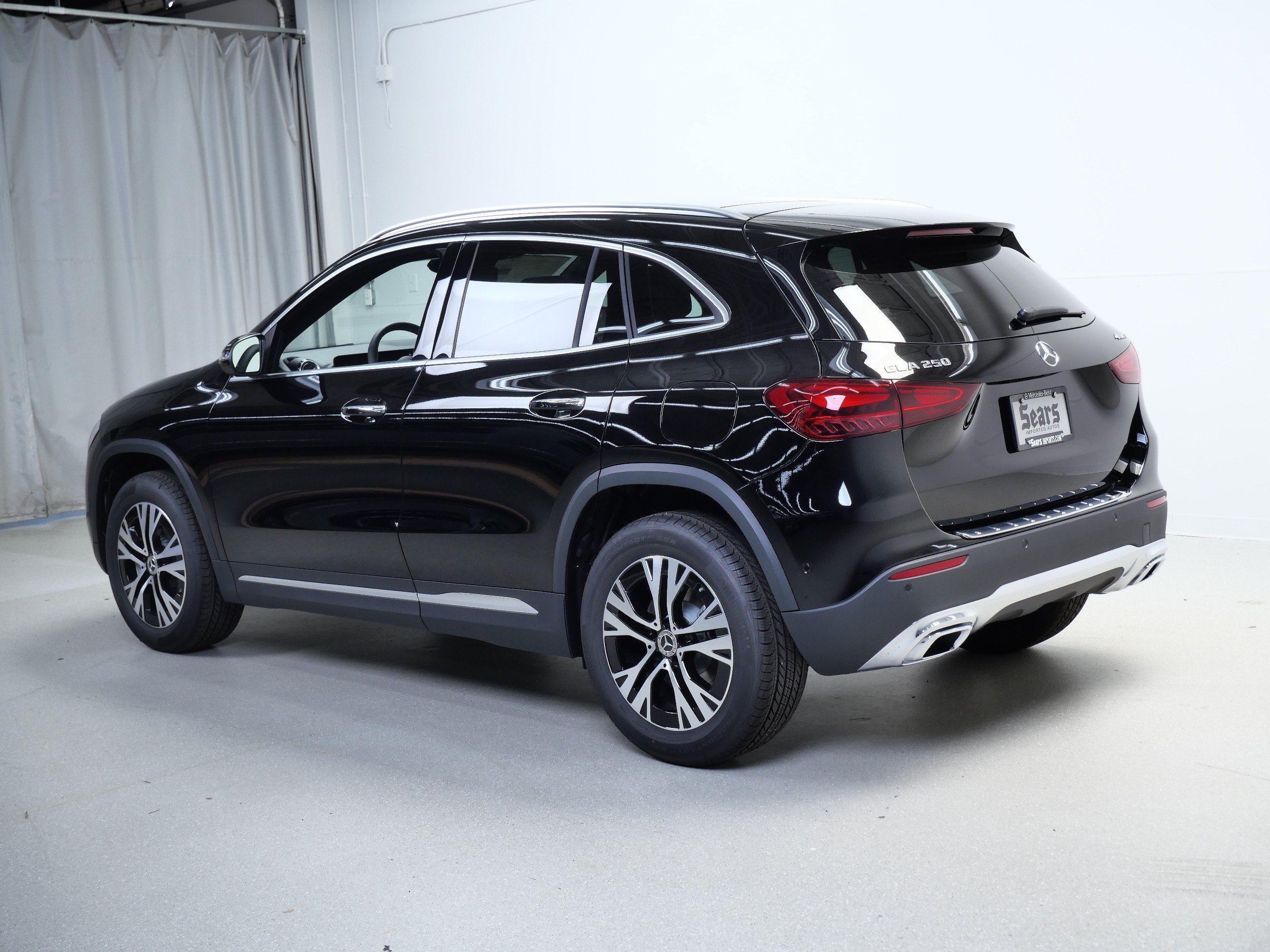 New 2026 Night Black Mercedes-Benz GLA 250 image 6