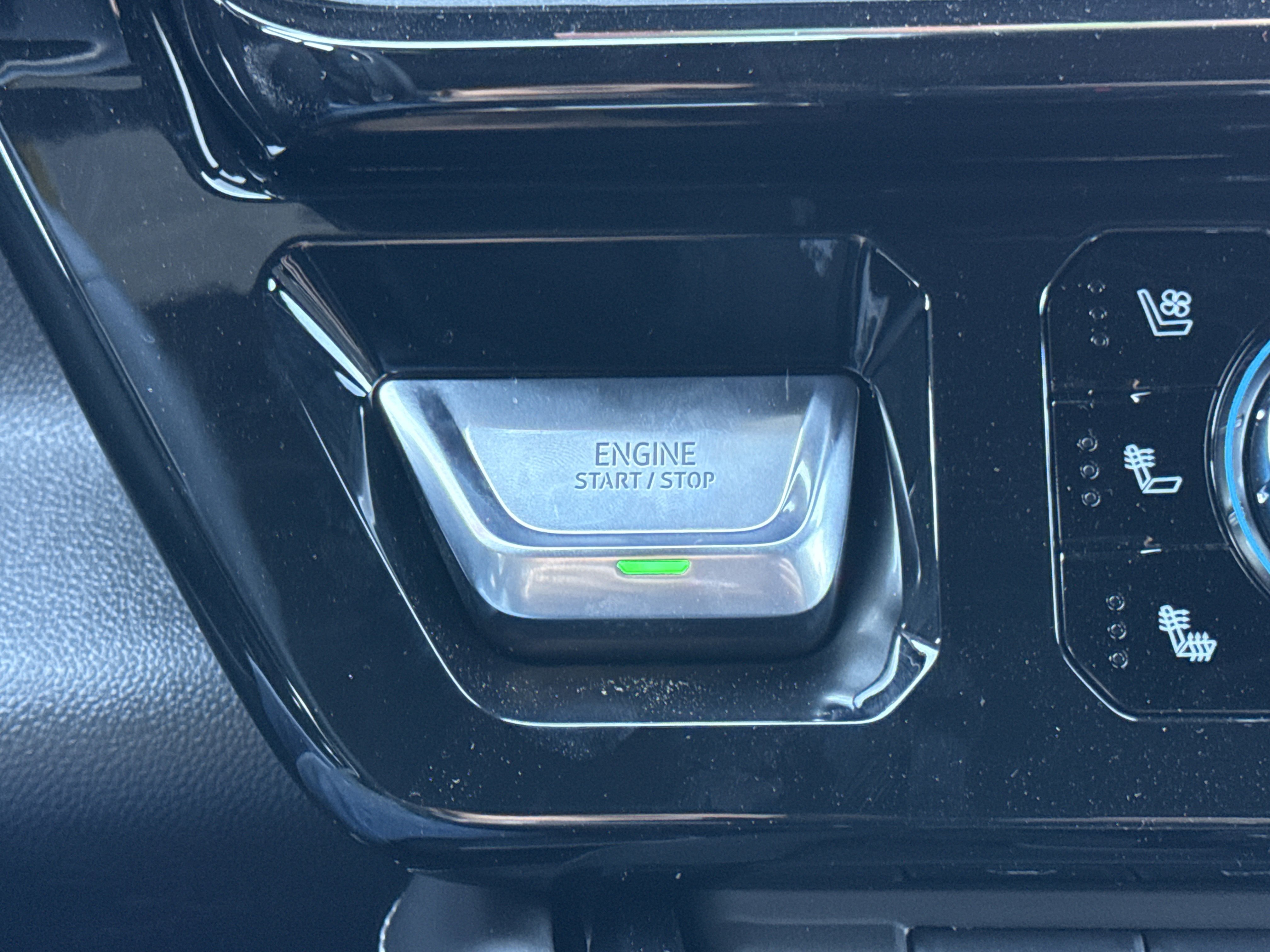 2026 GMC Sierra 1500 AT4X - Photo 27