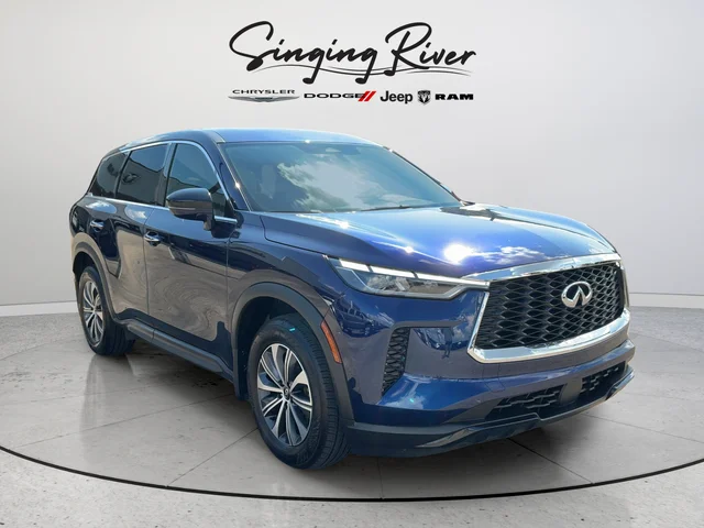 Used 2025 Blue INFINITI PURE image 1