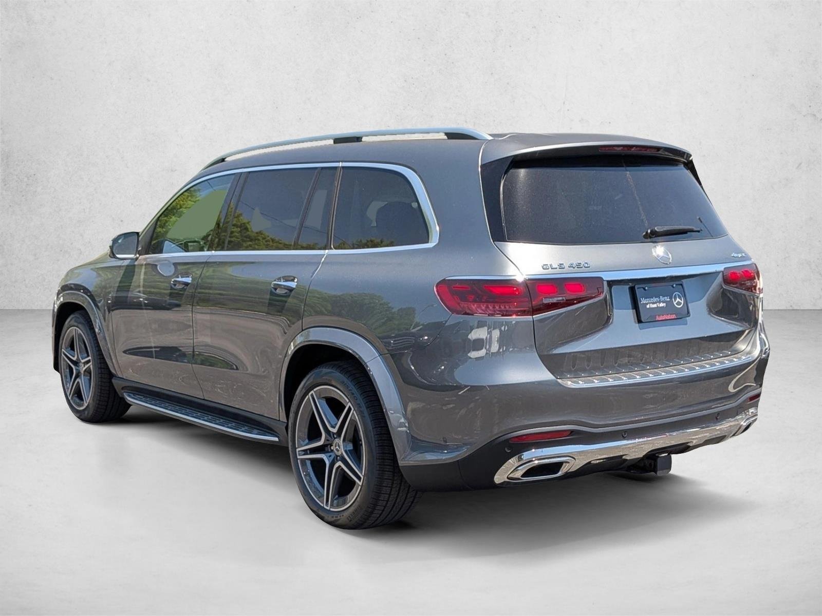 New 2026 Selenite Grey Metallic Mercedes-Benz GLS450 image 9