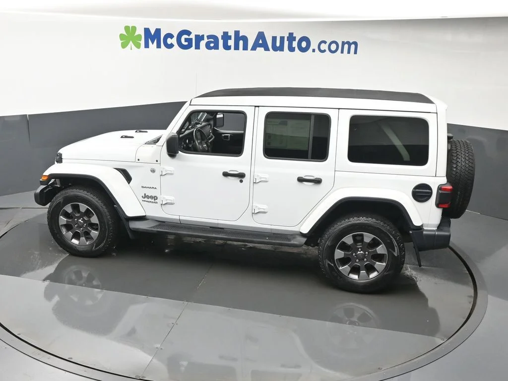 Used 2019 White Jeep Unlimited Sahara image 24