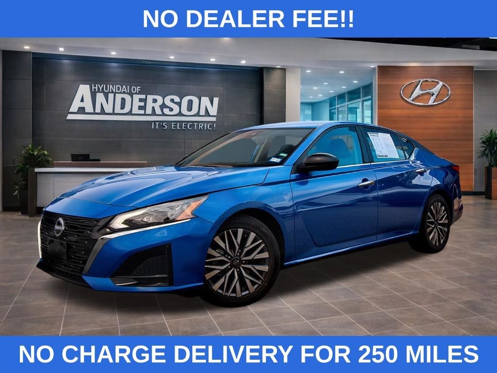 2025 Nissan Altima SV - Photo 1