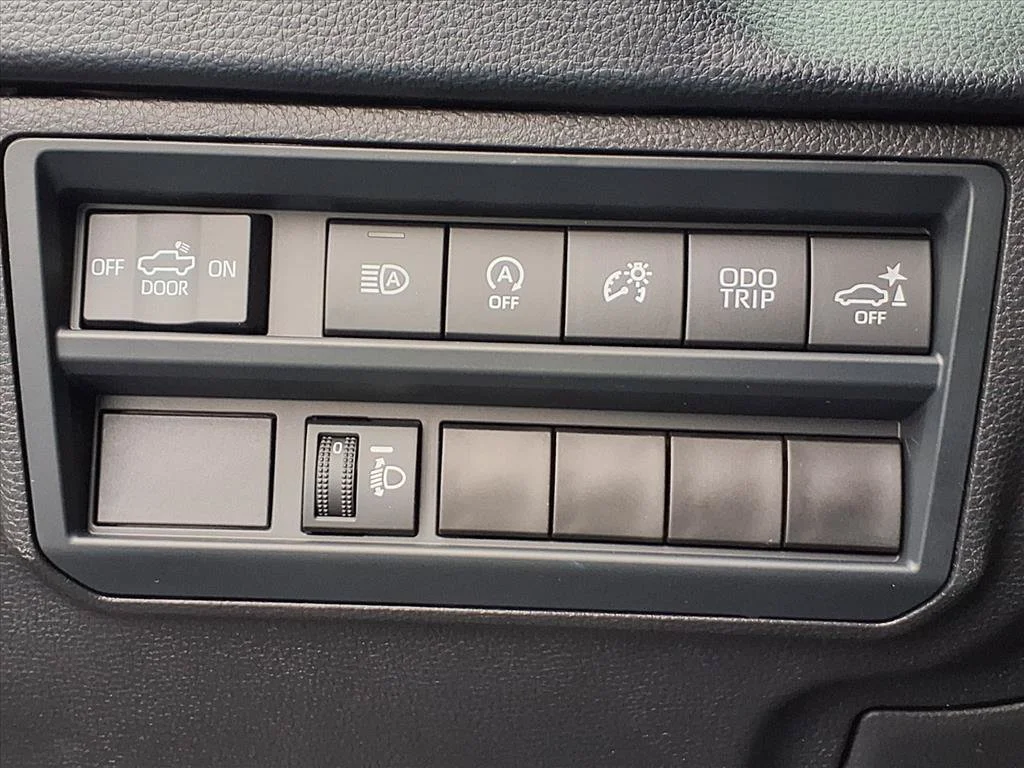 2026 Toyota Tundra SR5 - Photo 9