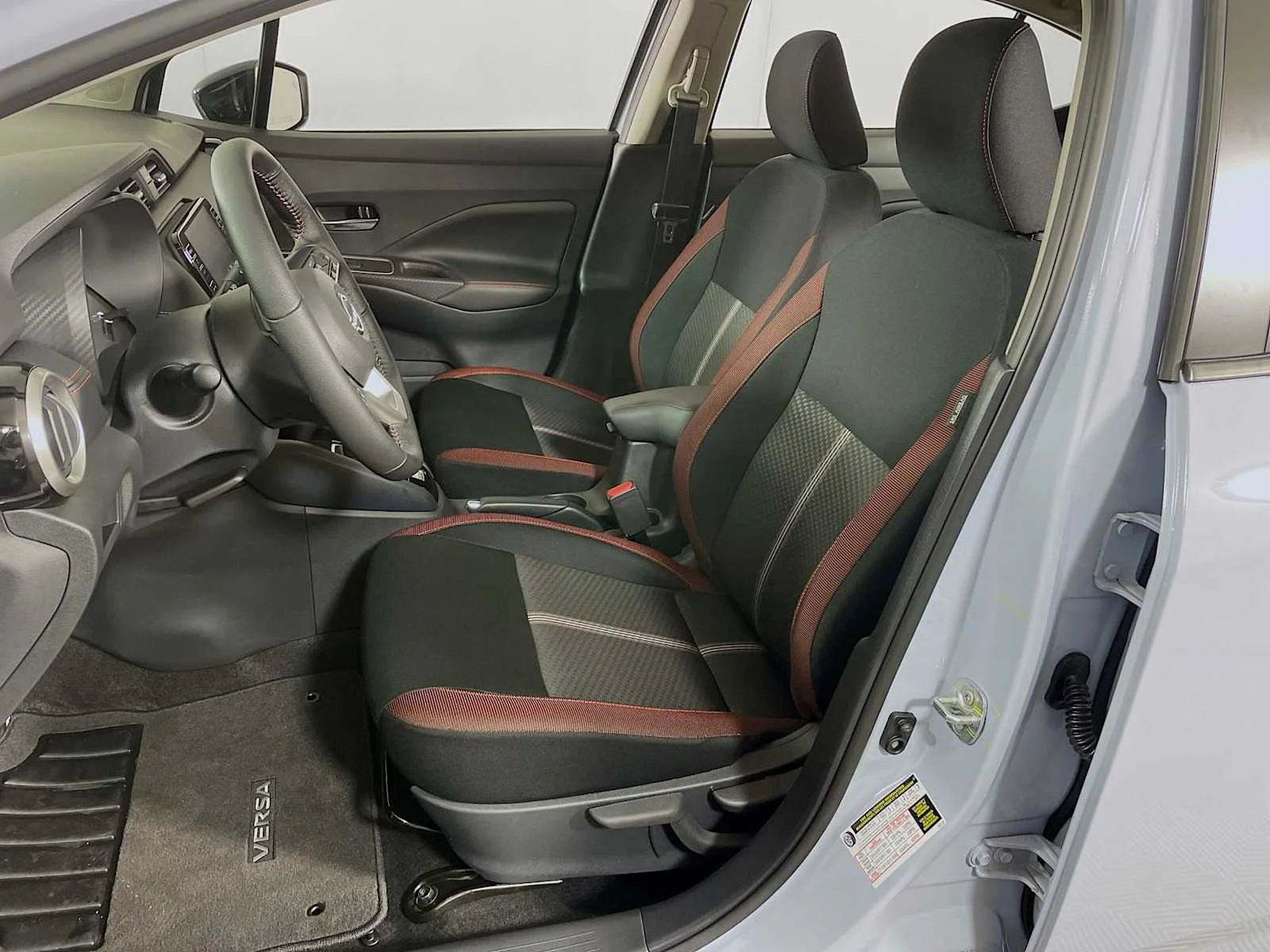 Certified Used 2025 Gray Sky Pearl Nissan SR image 18