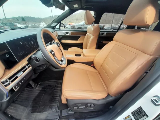 Used 2026 White Hyundai Calligraphy image 43