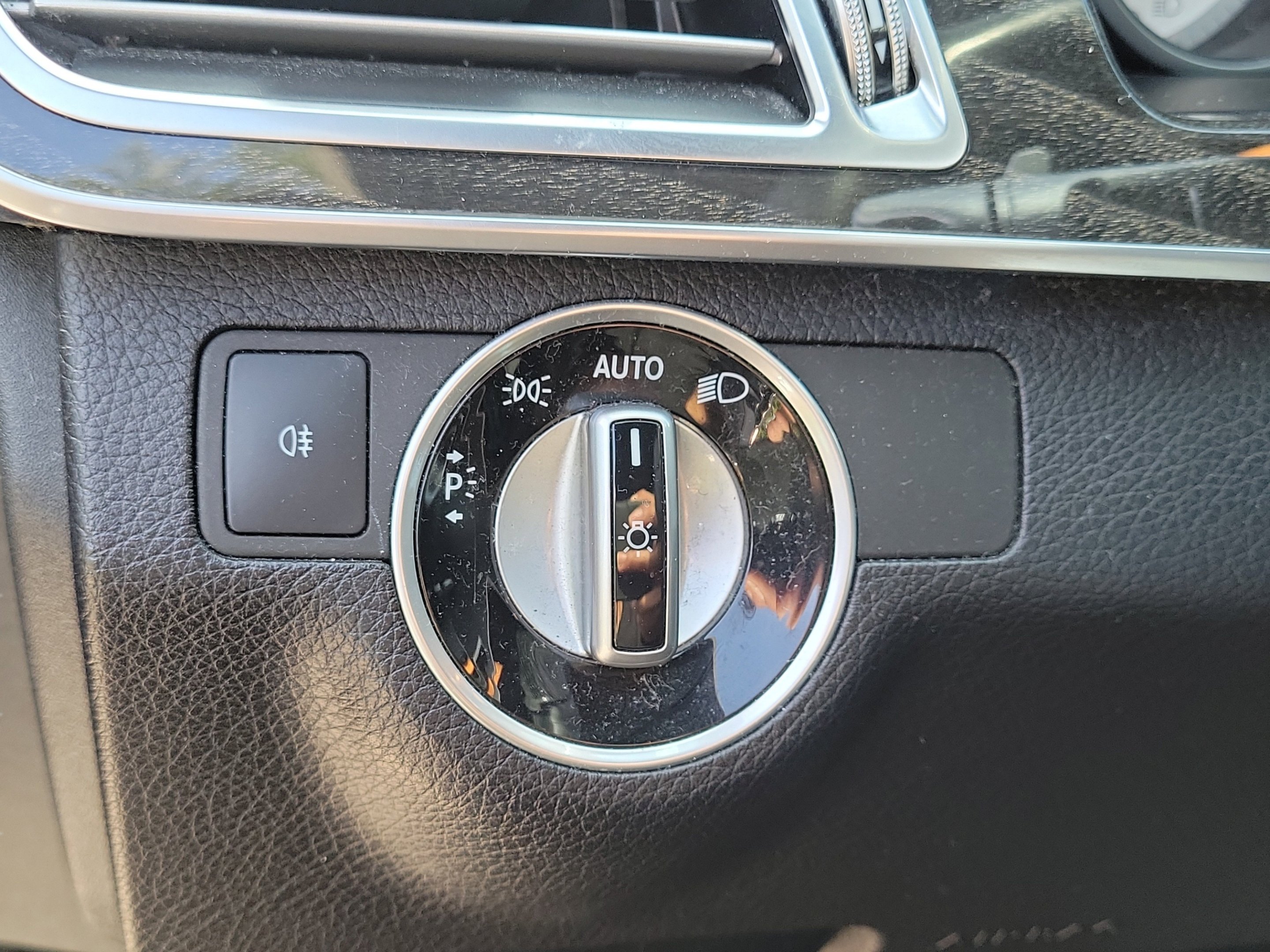 Used 2016 Black Mercedes-Benz E 350 image 23