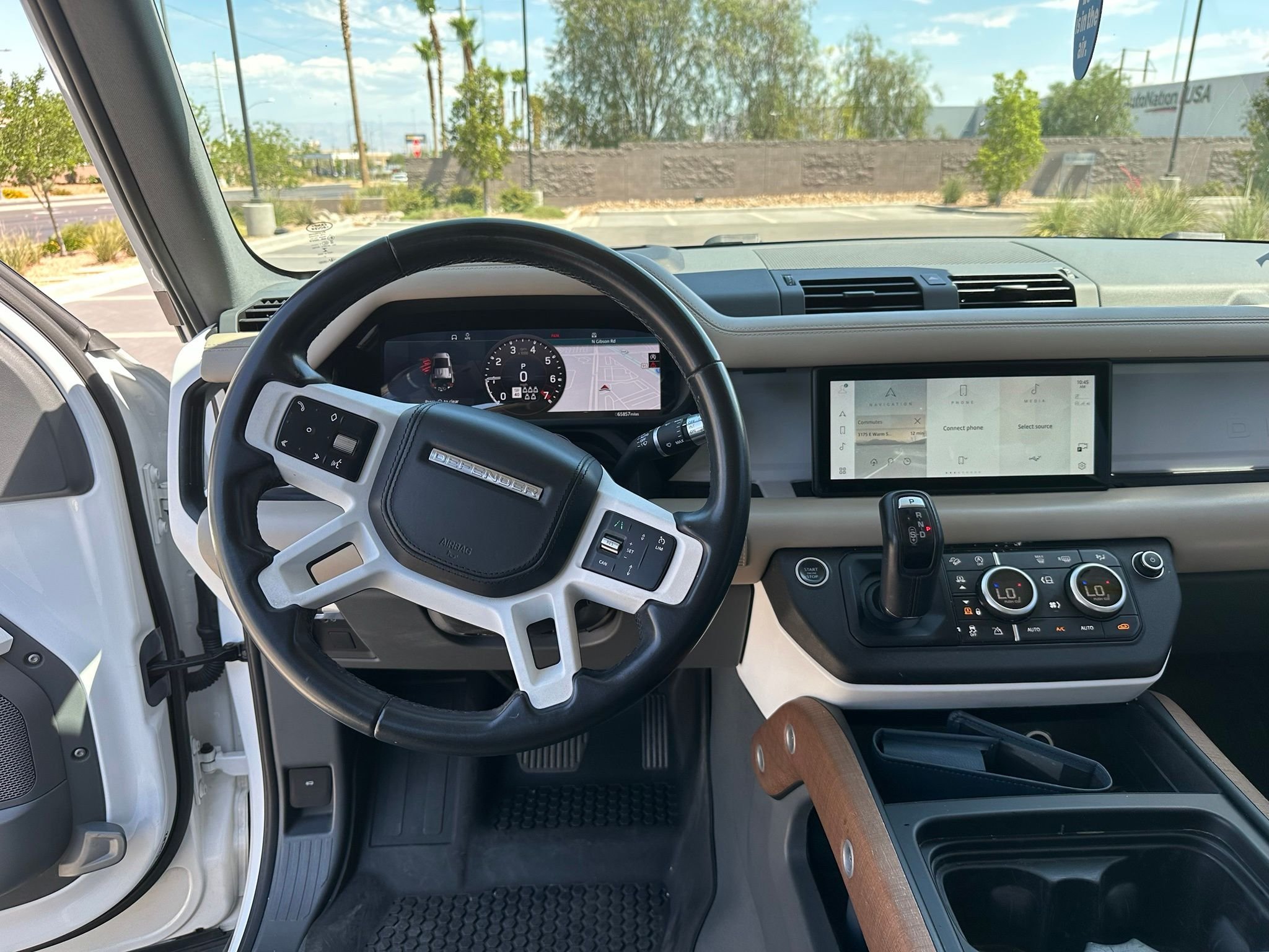 Used 2020 Fuji White Land Rover HSE image 17