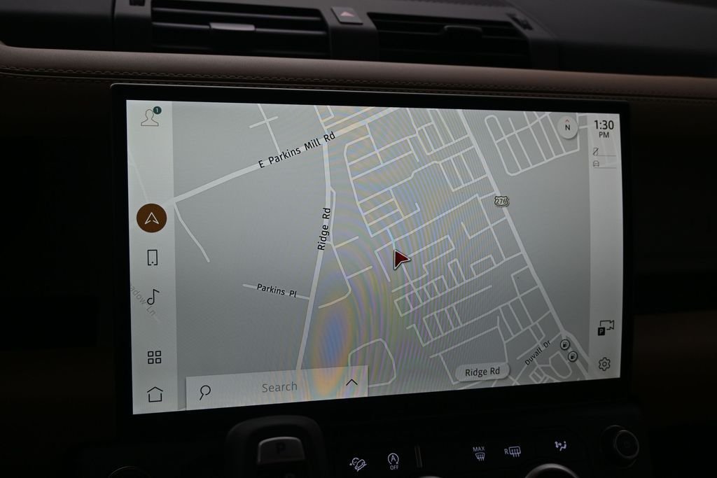 New 2026 White Land Rover X-Dynamic SE image 14