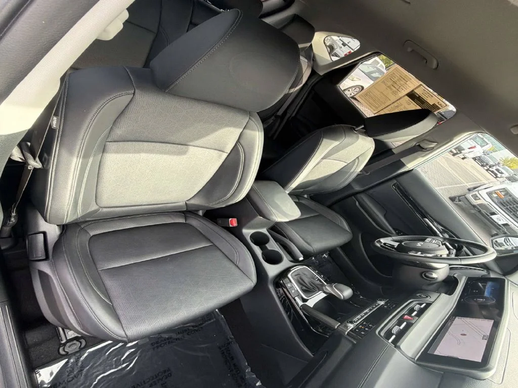 Used 2024 Blue Kia EX image 30