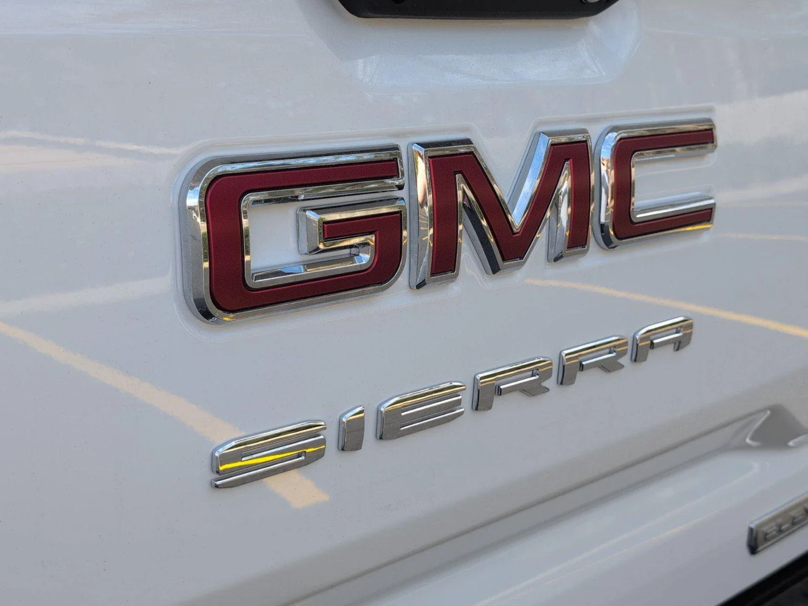 New 2026 Summit White GMC Elevation image 10