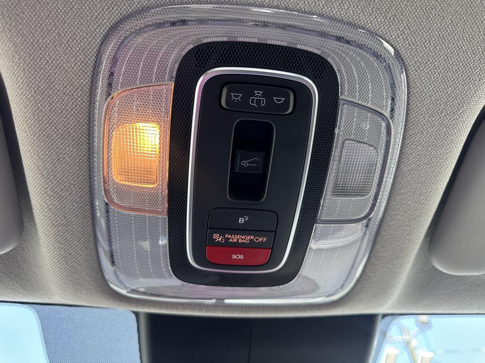 Used 2025 Serenity White Hyundai SEL Convenience image 29