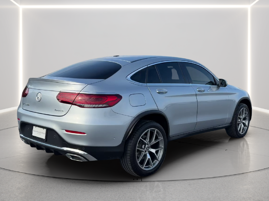 Used 2023  Mercedes-Benz GLC 300 Coupe image 5