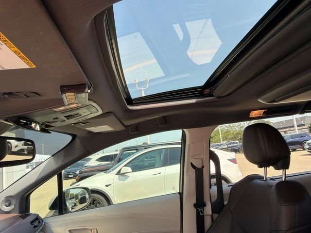Used 2022 Beige Toyota Platinum image 6