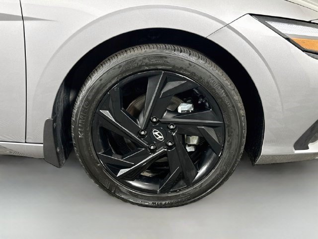 Used 2026 Fluid Metal Hyundai SEL Sport image 28
