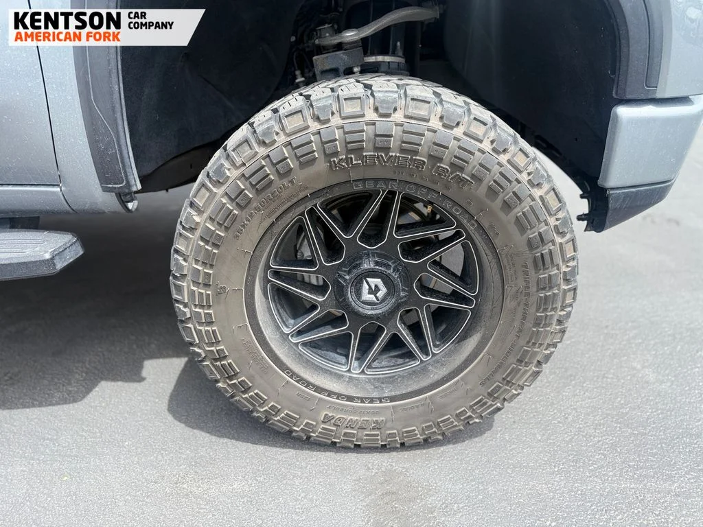 Used 2023 Silver GMC Elevation image 2