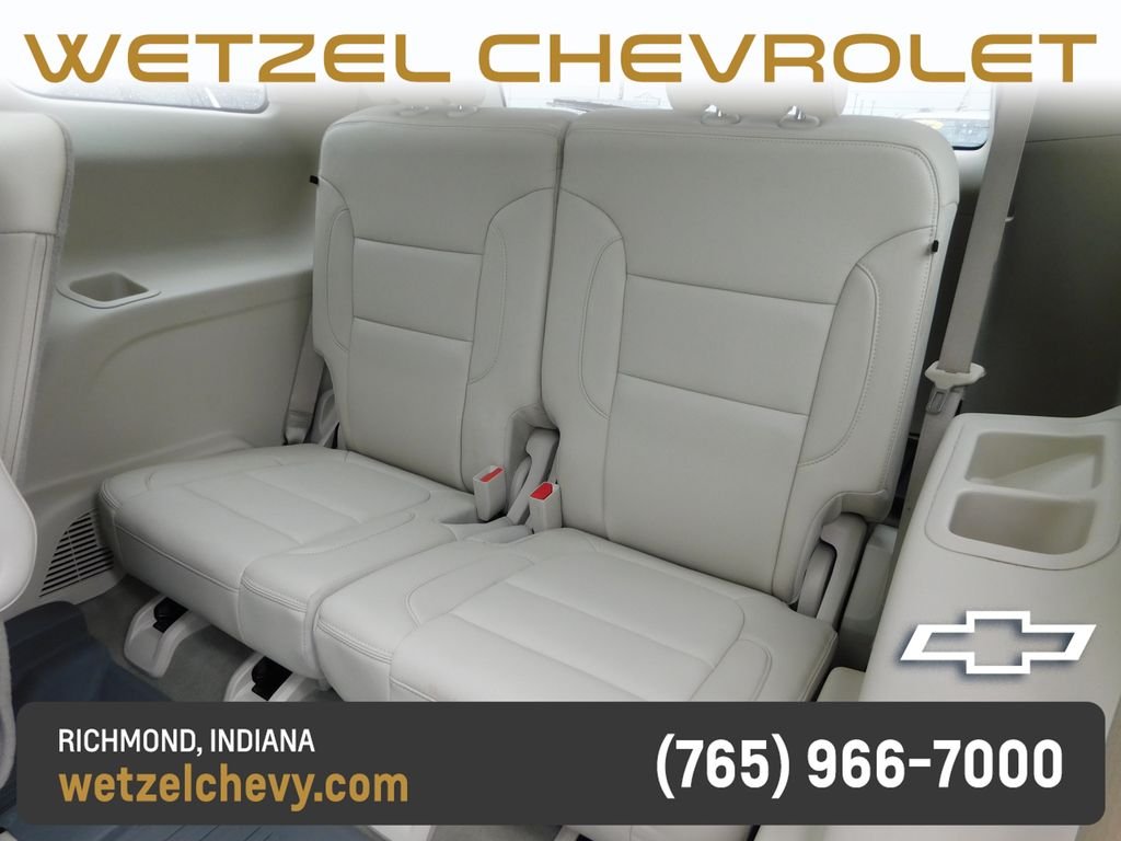 Used 2023 White GMC Denali image 34