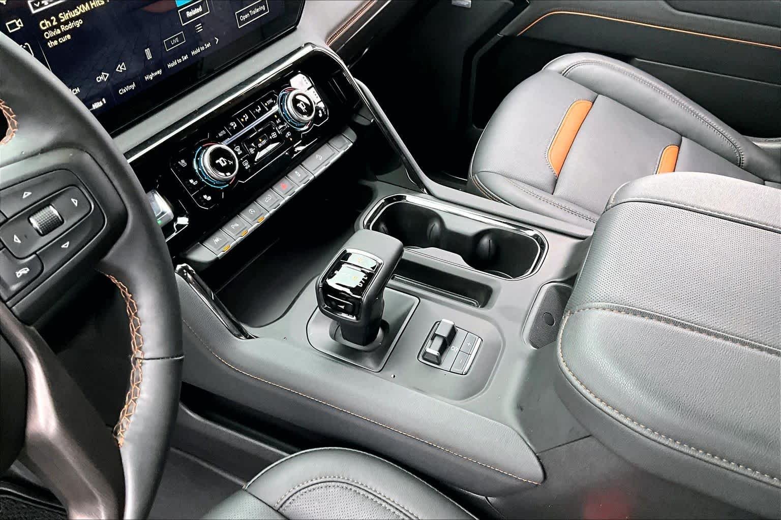 Used 2025 Sterling Metallic GMC AT4 image 17