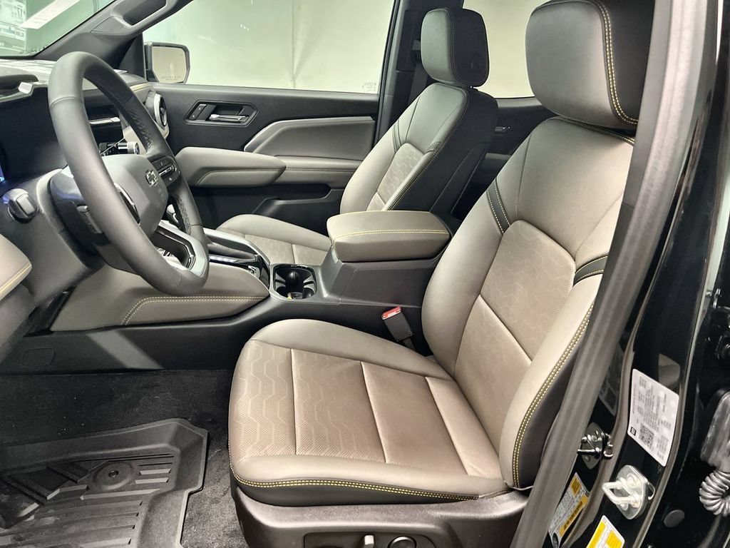 2026 Chevrolet Colorado ZR2 - Photo 11