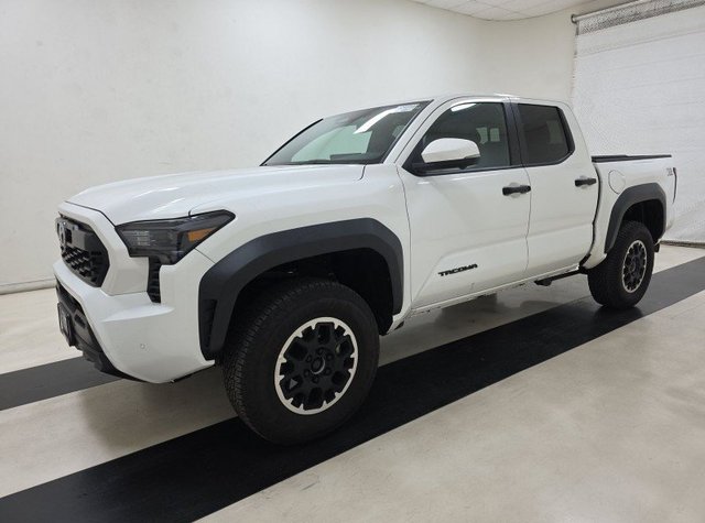 2024 Toyota Tacoma 4WD 