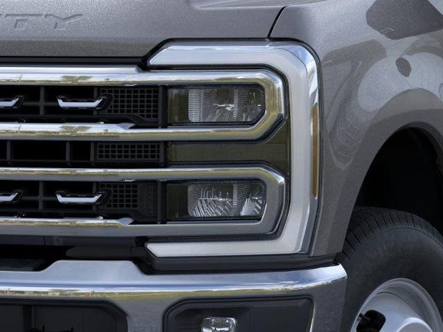New 2026 Carbonized Gray Metallic Ford XLT image 40