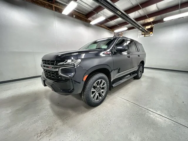 Certified Used 2022 Gray Chevrolet Z71 image 4