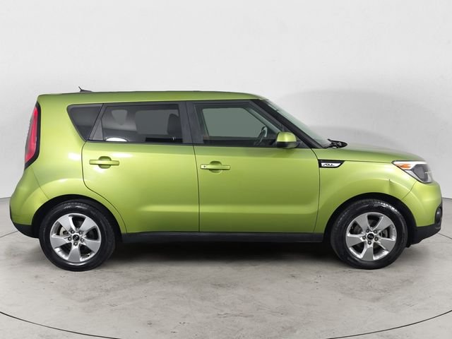 Used 2018 Green Kia Base image 4