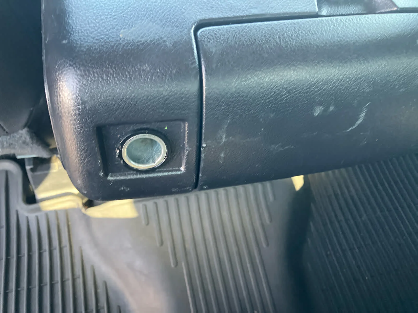 Used 2021 Midnight Black Metallic Toyota SR5 image 30