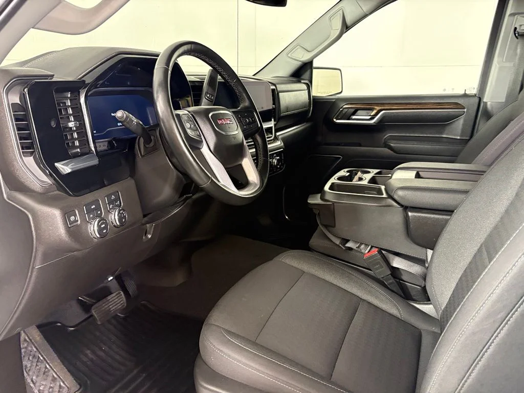 Certified Used 2023 White GMC Elevation image 26