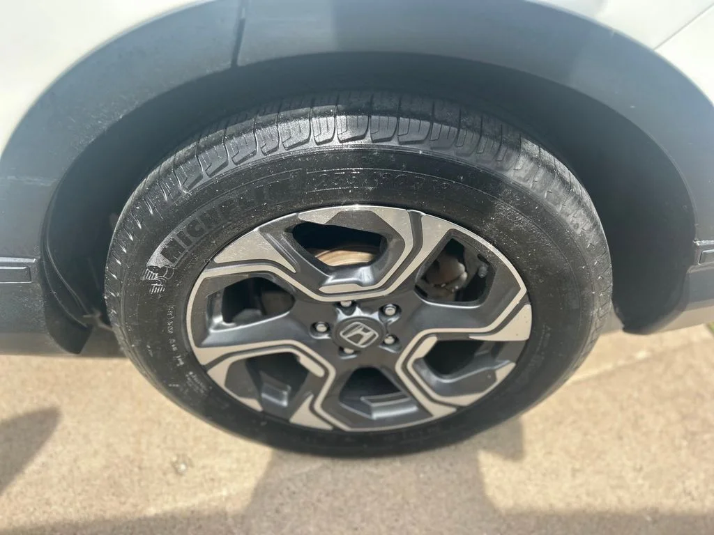 Used 2018 White Honda EX image 32