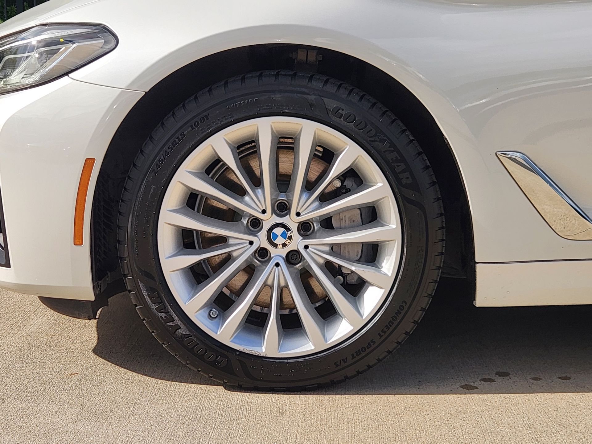 Used 2022 Mineral White Metallic BMW 530i image 12