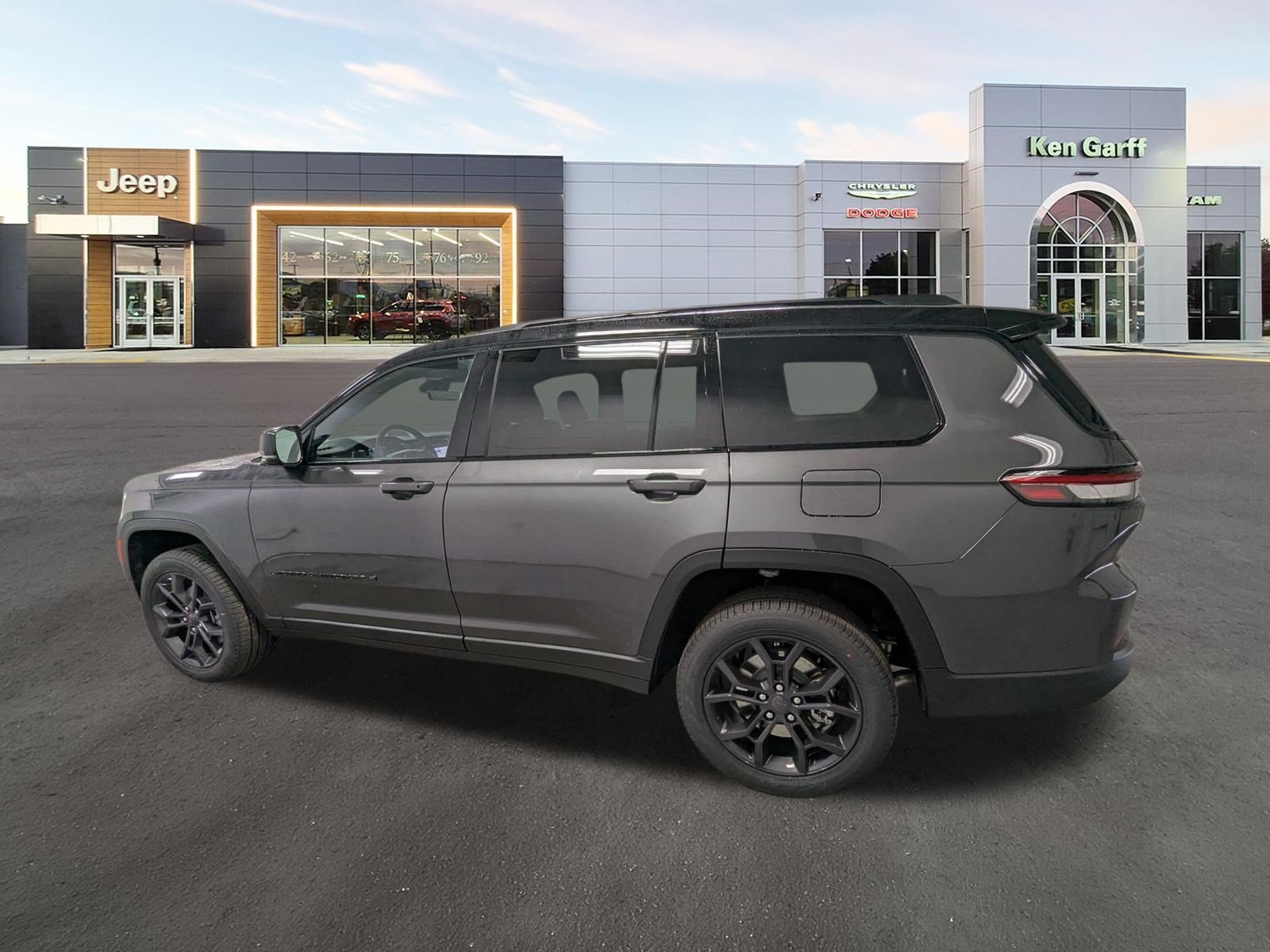 New 2025 Baltic Gray Metallic Clear-Coat Exterior Paint Jeep Limited image 8