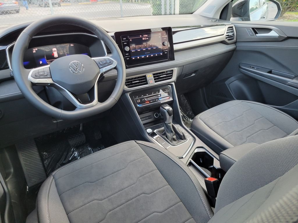 New 2026 Black Volkswagen 1.5T SE Black image 8