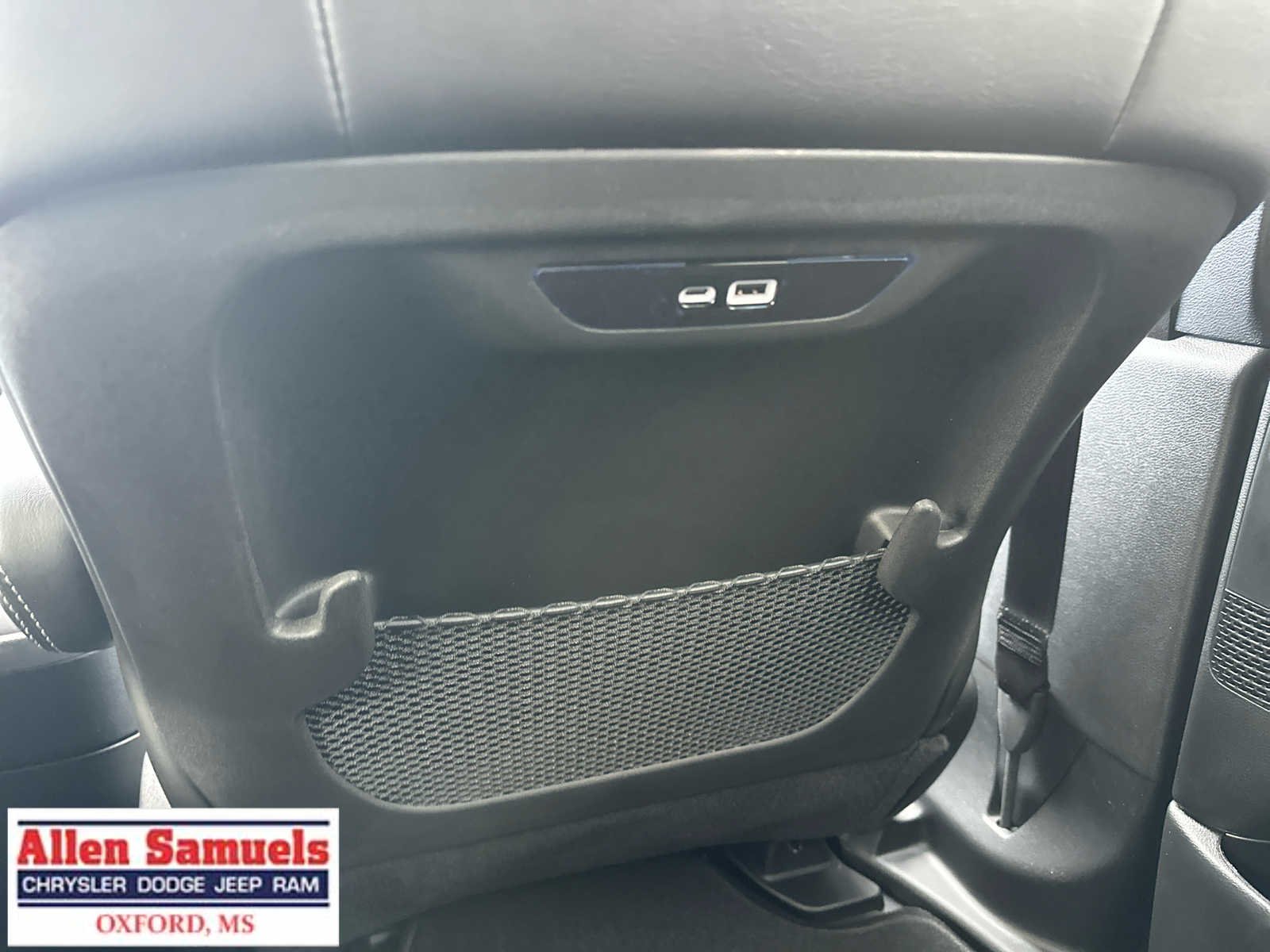 2026 Chrysler Pacifica Select - Photo 28