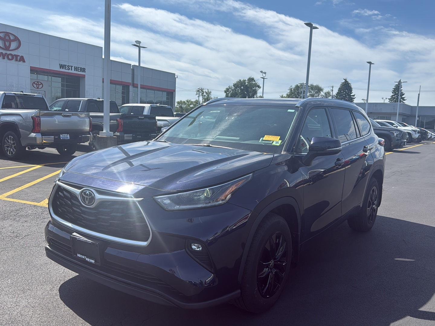 Used 2021 Blueprint Toyota XLE image 7