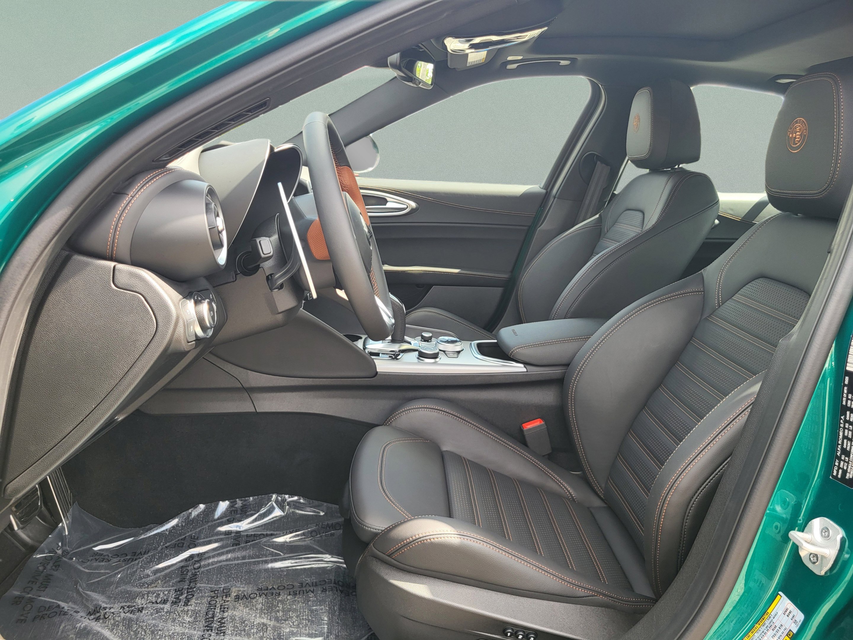 New 2025 Verde Fangio Metallic Alfa Romeo Intensa image 29