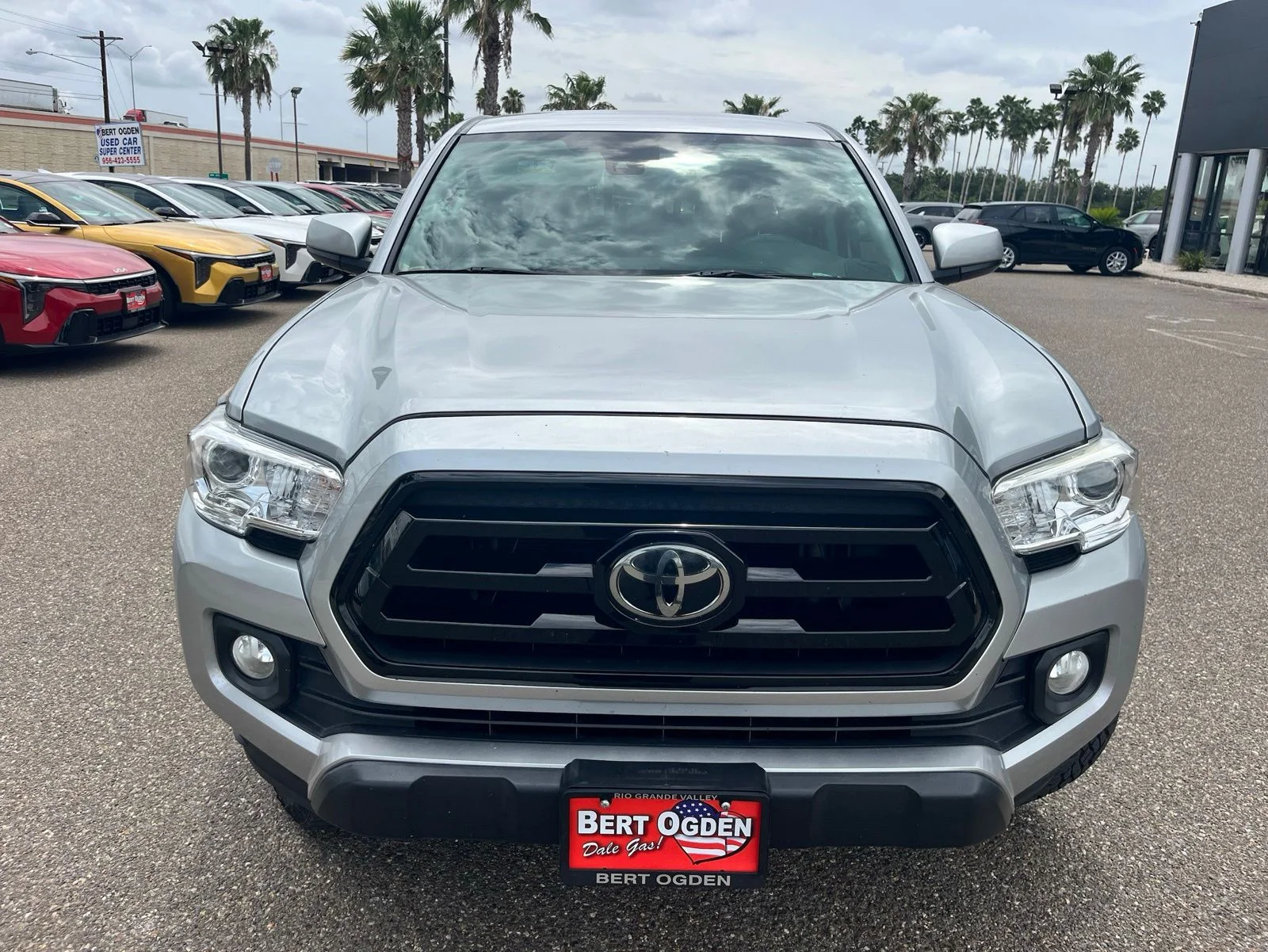 Used 2022 Silver Toyota SR5 image 2